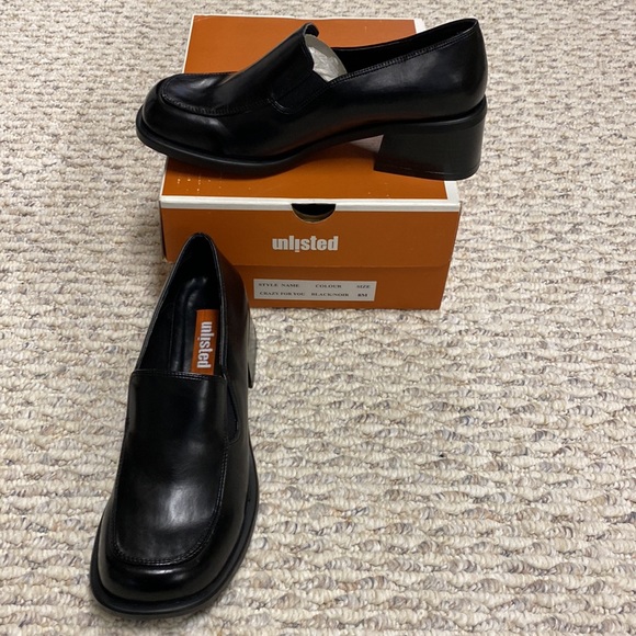 ✨Brand New✨ Black chunky heels - Picture 3 of 5